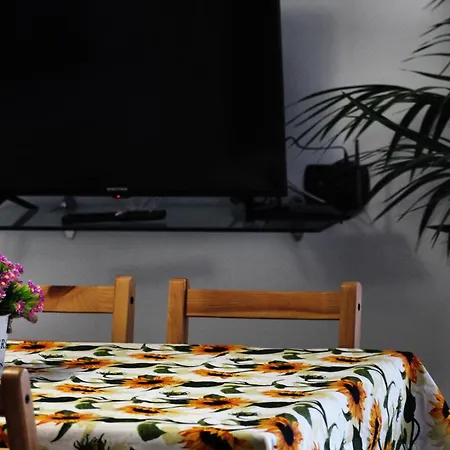 Apartamento Fara 8 *