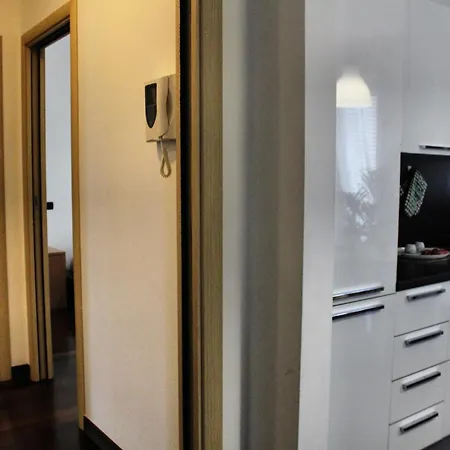 Apartamento Fara 8 *